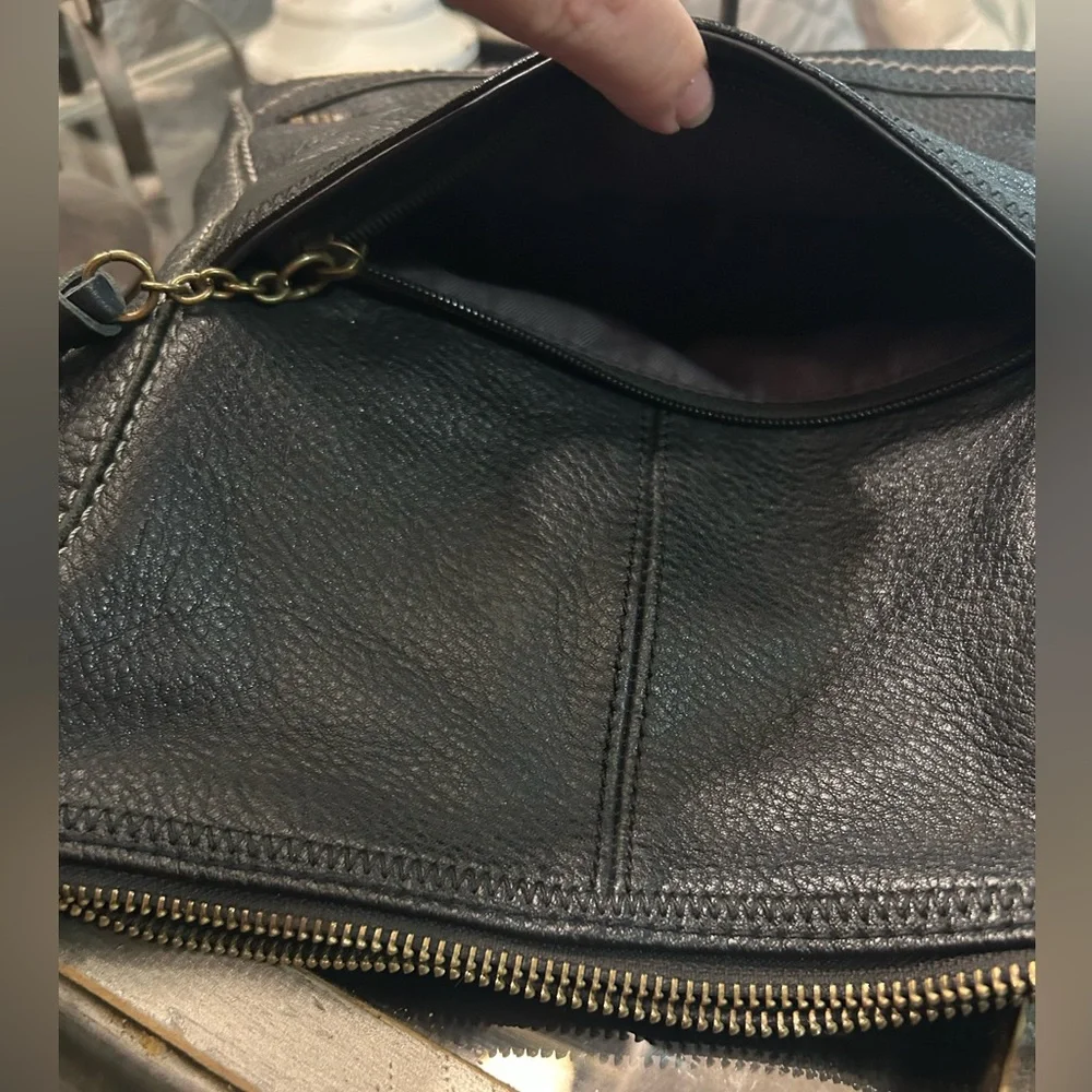 The Sak black leather crossbody bag #leather #crossbodybag